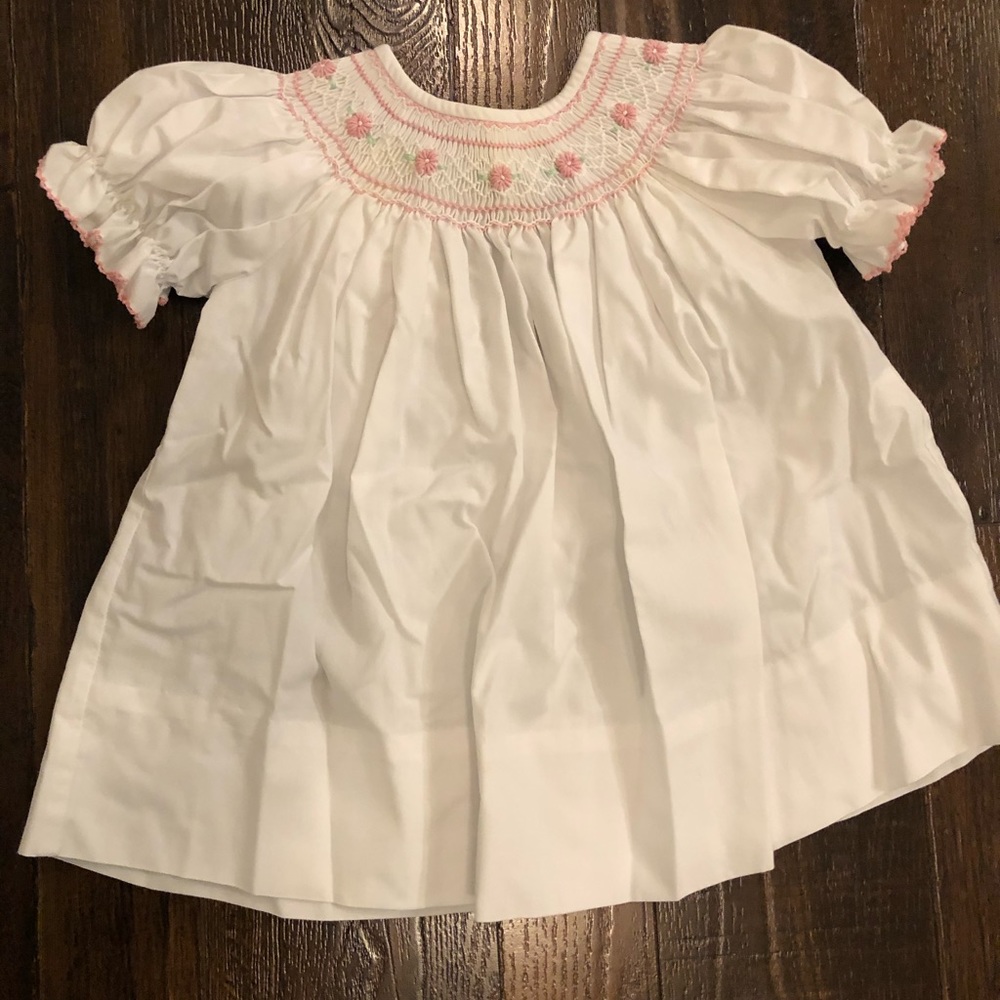 White smocked and pink flowers 3m